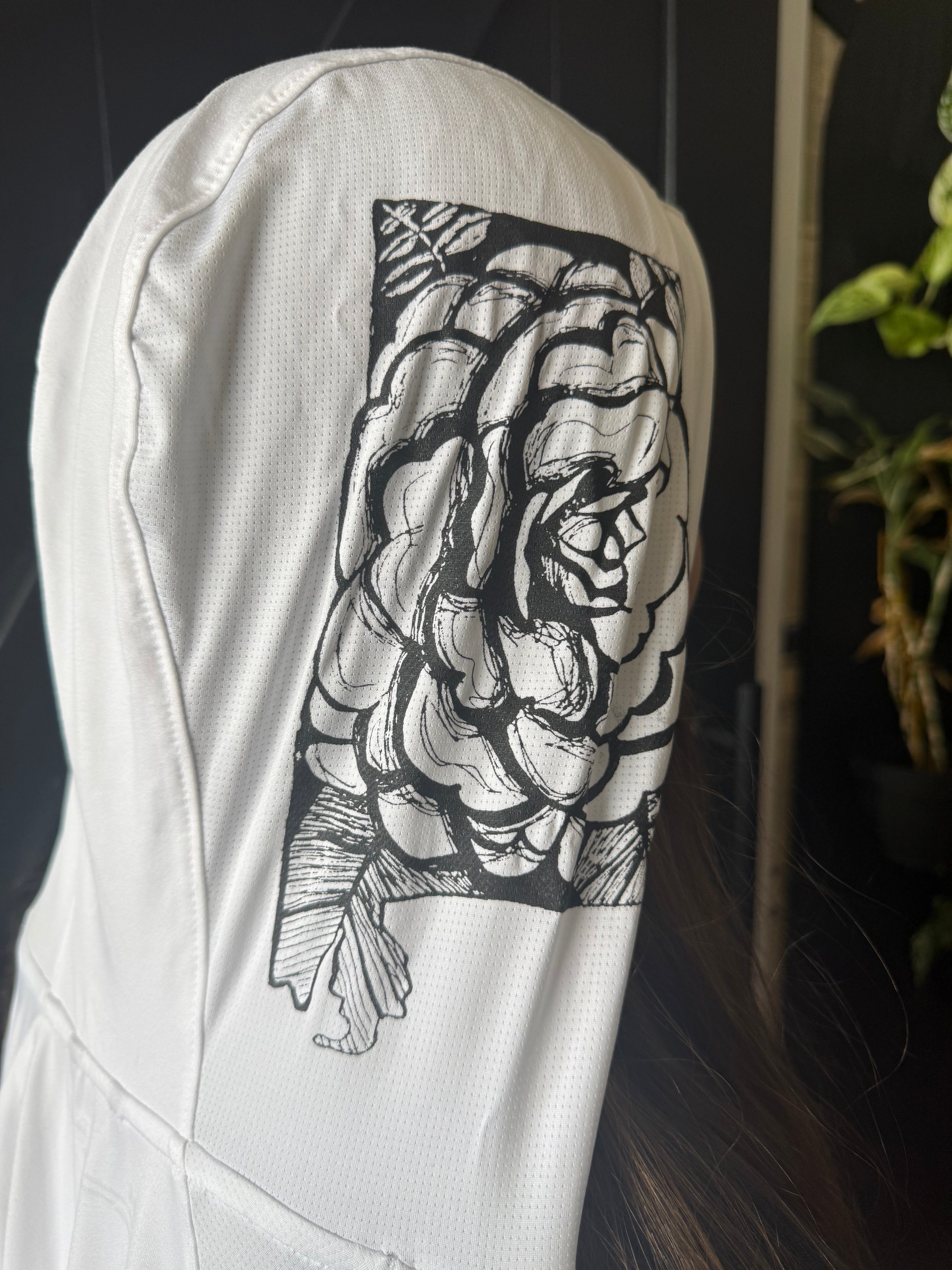 Long sleeve with hood